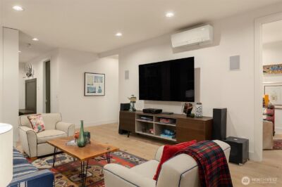 3743 W Commodore Way , Seattle, WA 98199 - Photo 28