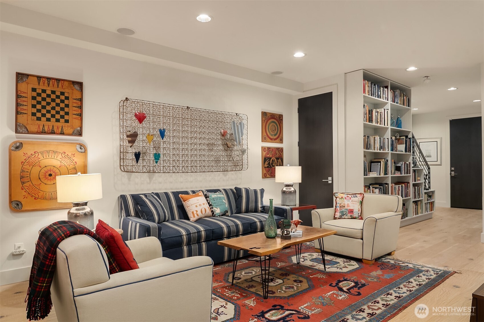 3743 W Commodore Way , Seattle, WA 98199