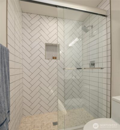 3743 W Commodore Way , Seattle, WA 98199 - Photo 33