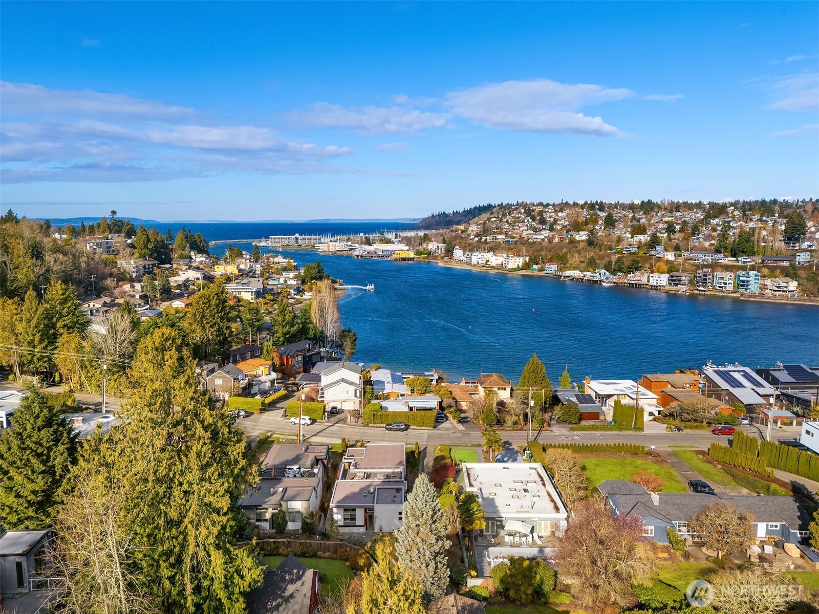 3743 W Commodore Way , Seattle, WA 98199