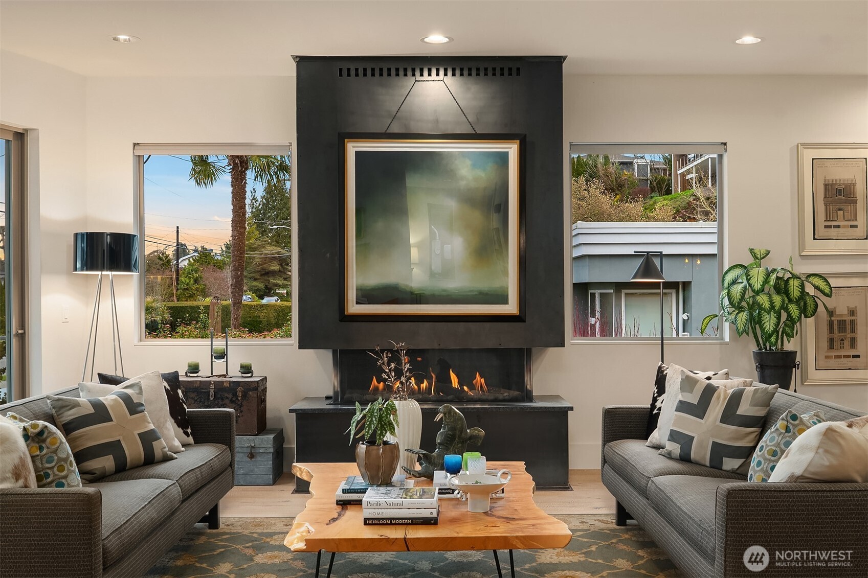 3743 W Commodore Way , Seattle, WA 98199