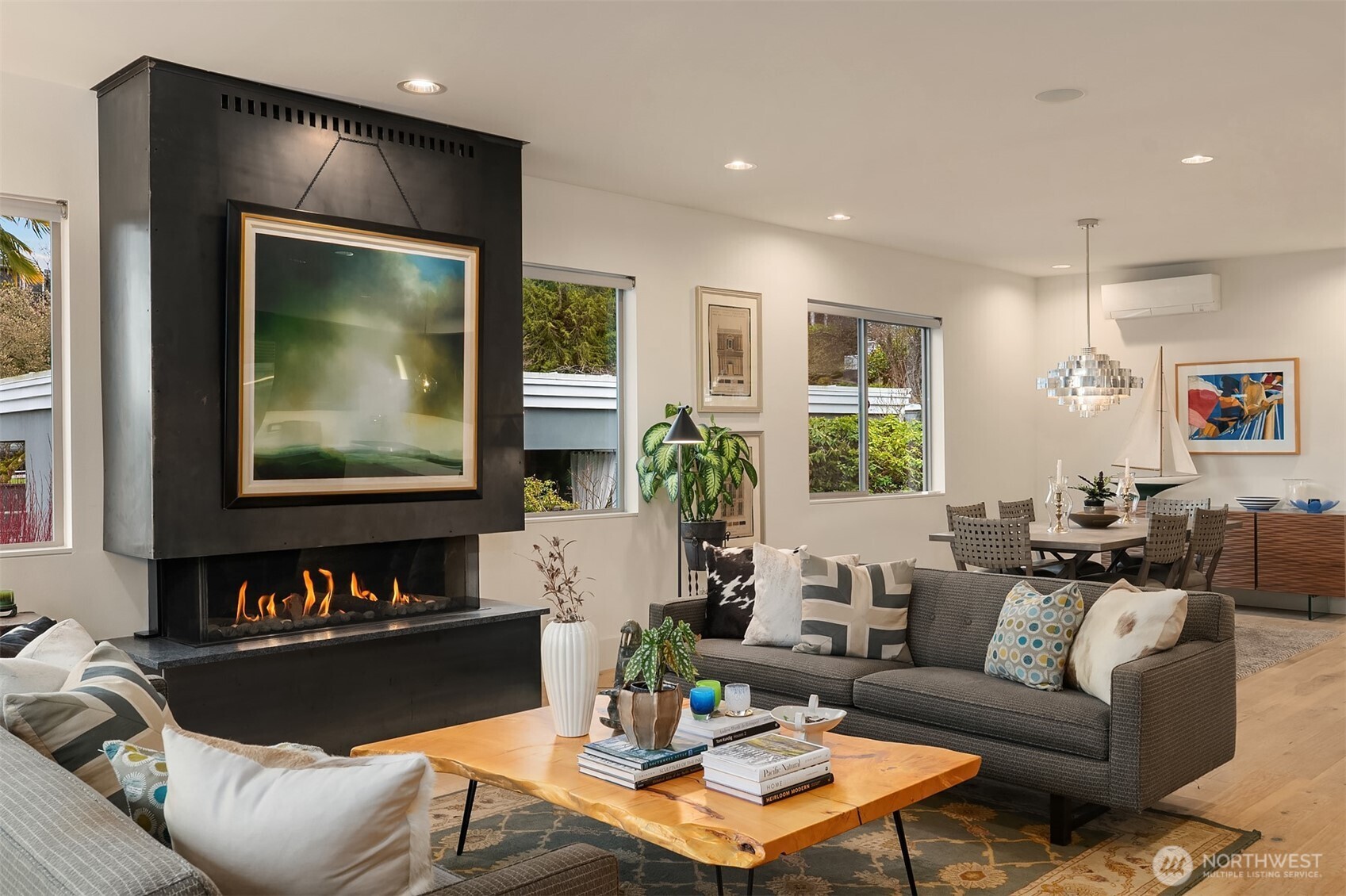 3743 W Commodore Way , Seattle, WA 98199