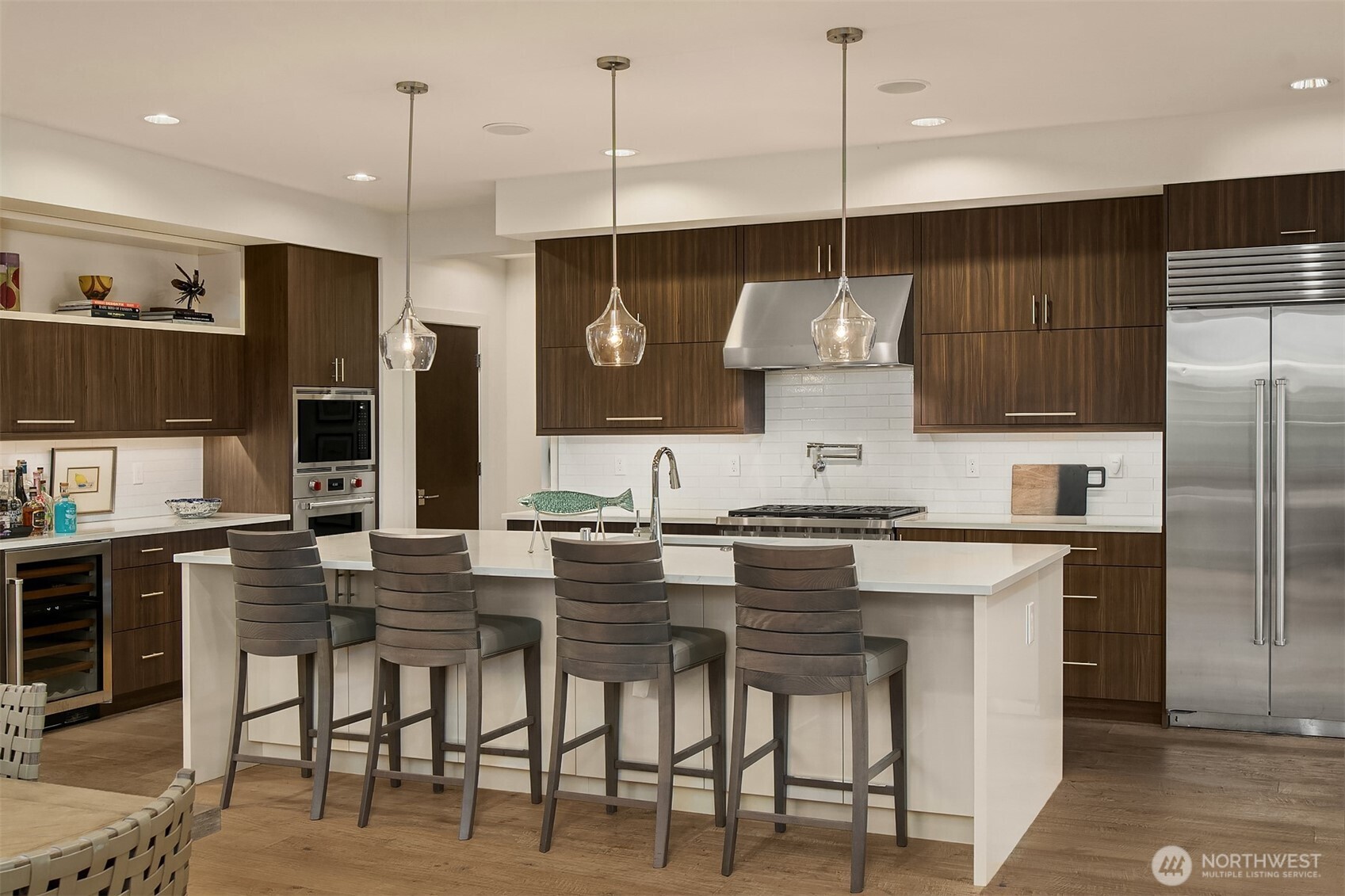 3743 W Commodore Way , Seattle, WA 98199