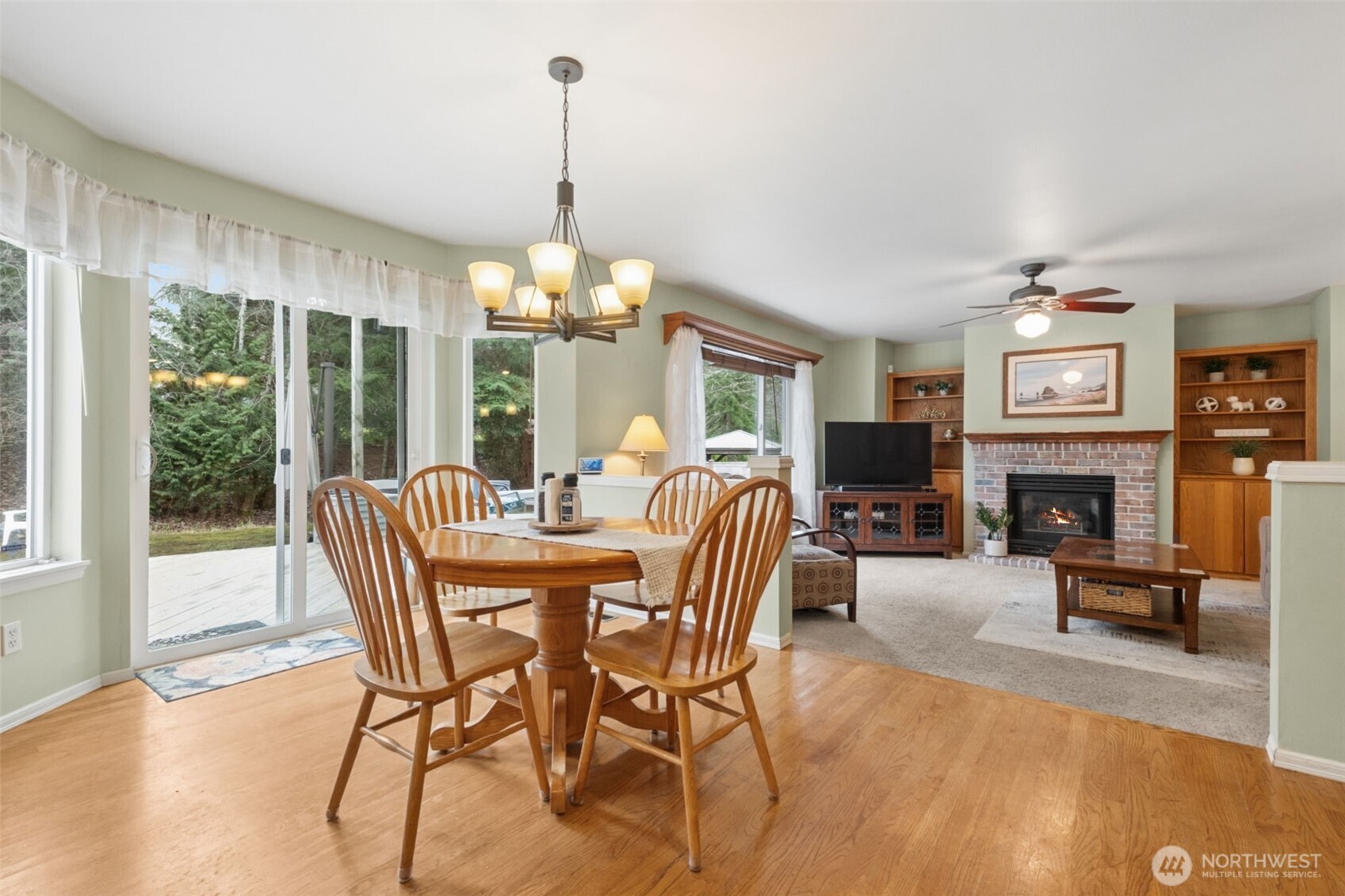 18525 SE 277th Place , Covington, WA 98042