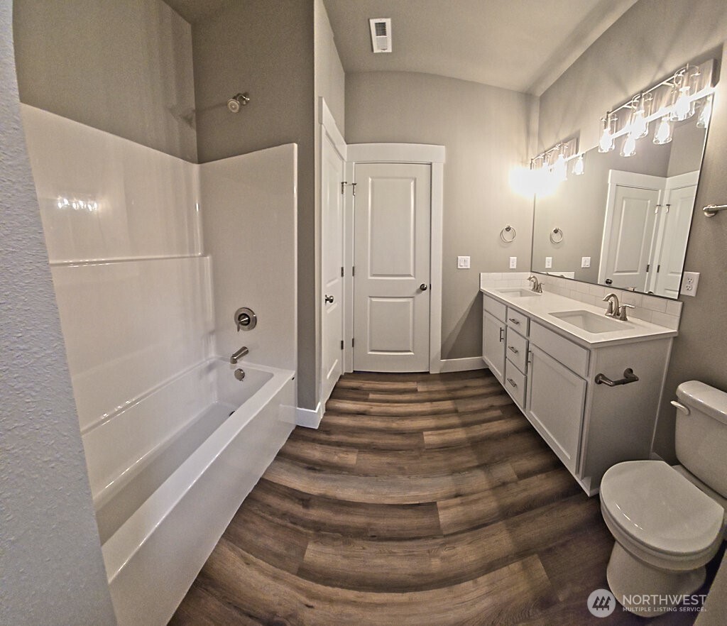 573 Monte Elma Road , Montesano, WA 98563