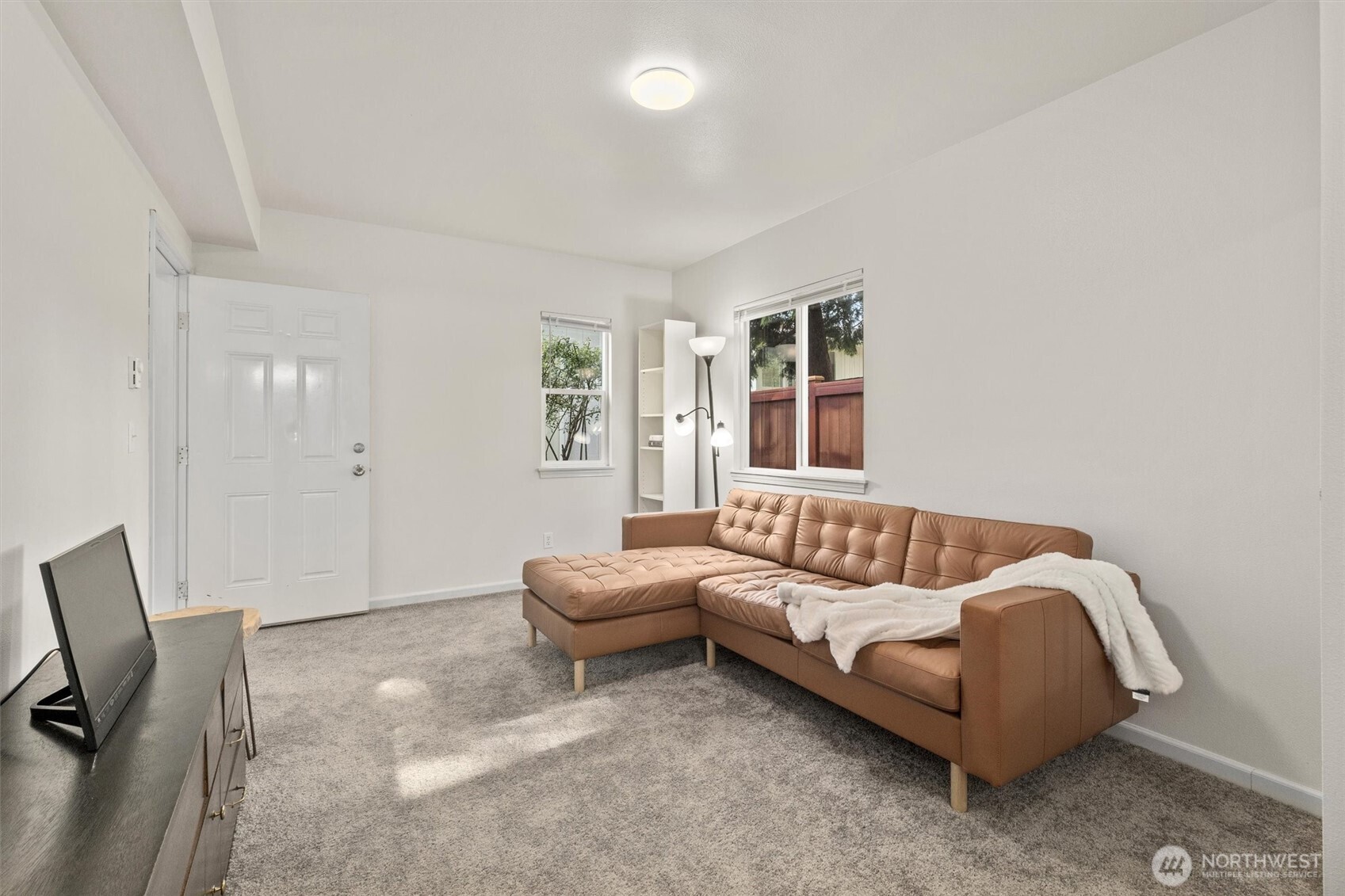 7023 16th Avenue SW, Seattle, WA 98106