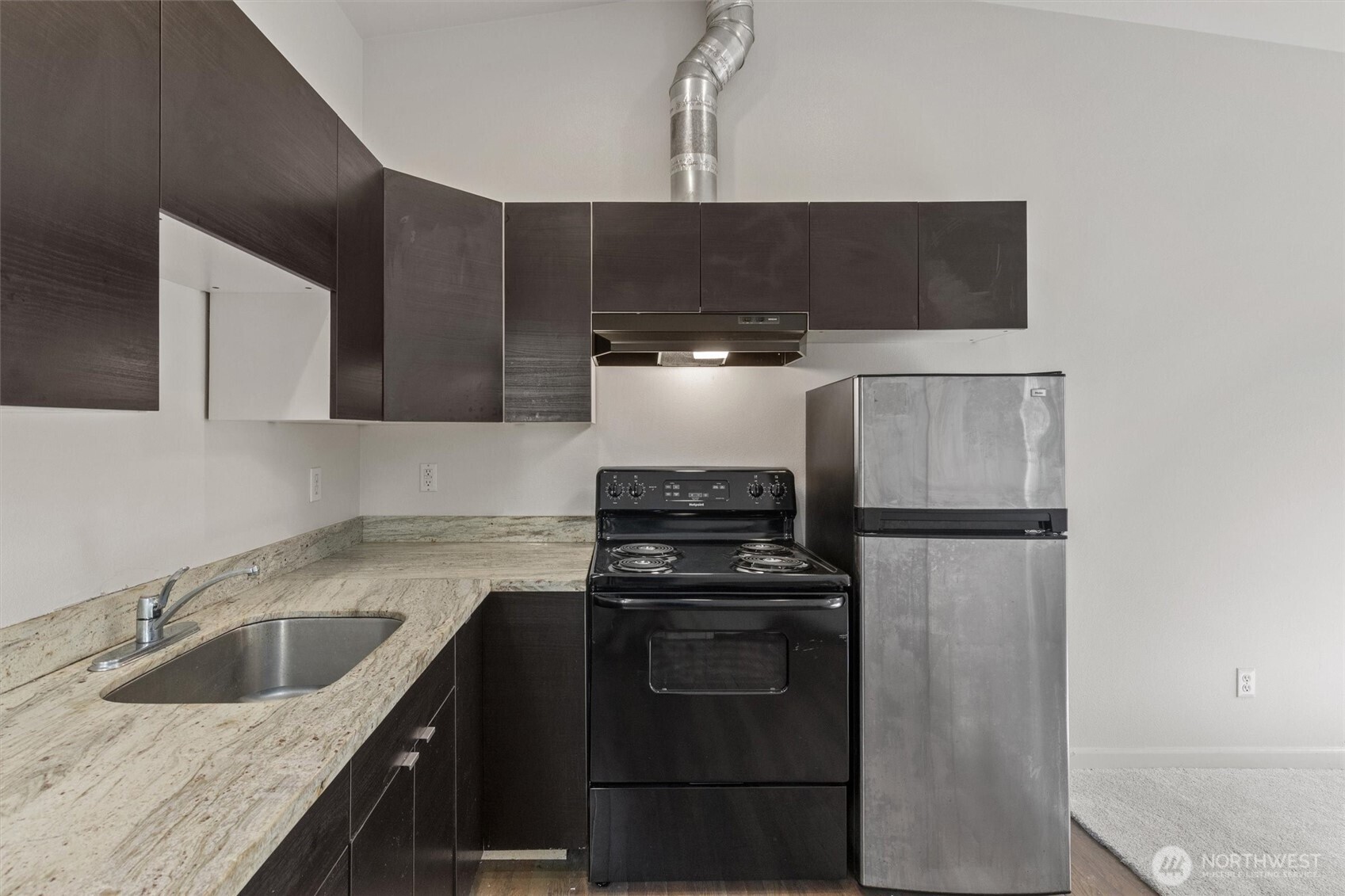 7023 16th Avenue SW, Seattle, WA 98106