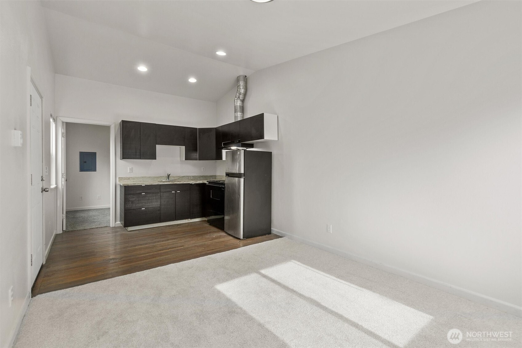 7023 16th Avenue SW, Seattle, WA 98106