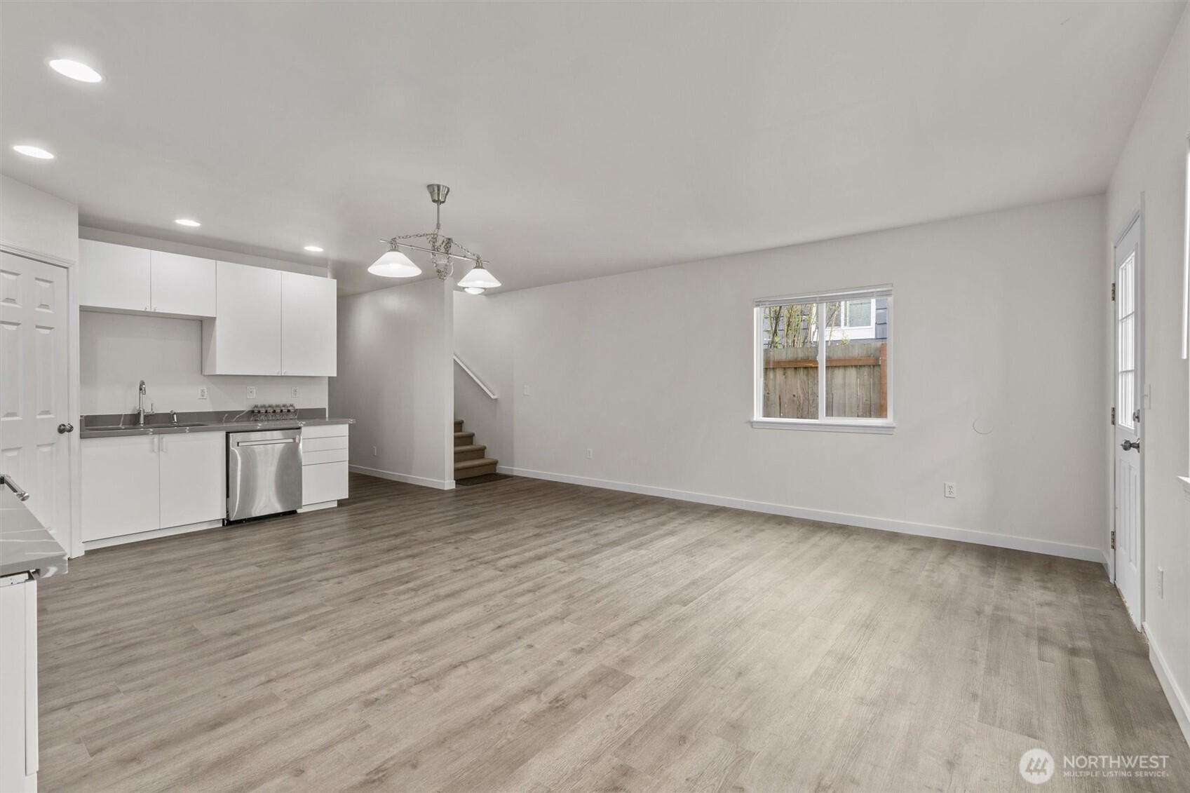 7023 16th Avenue SW, Seattle, WA 98106