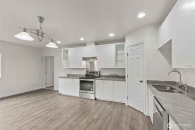 7023 16th Avenue SW, Seattle, WA 98106 - Photo 8