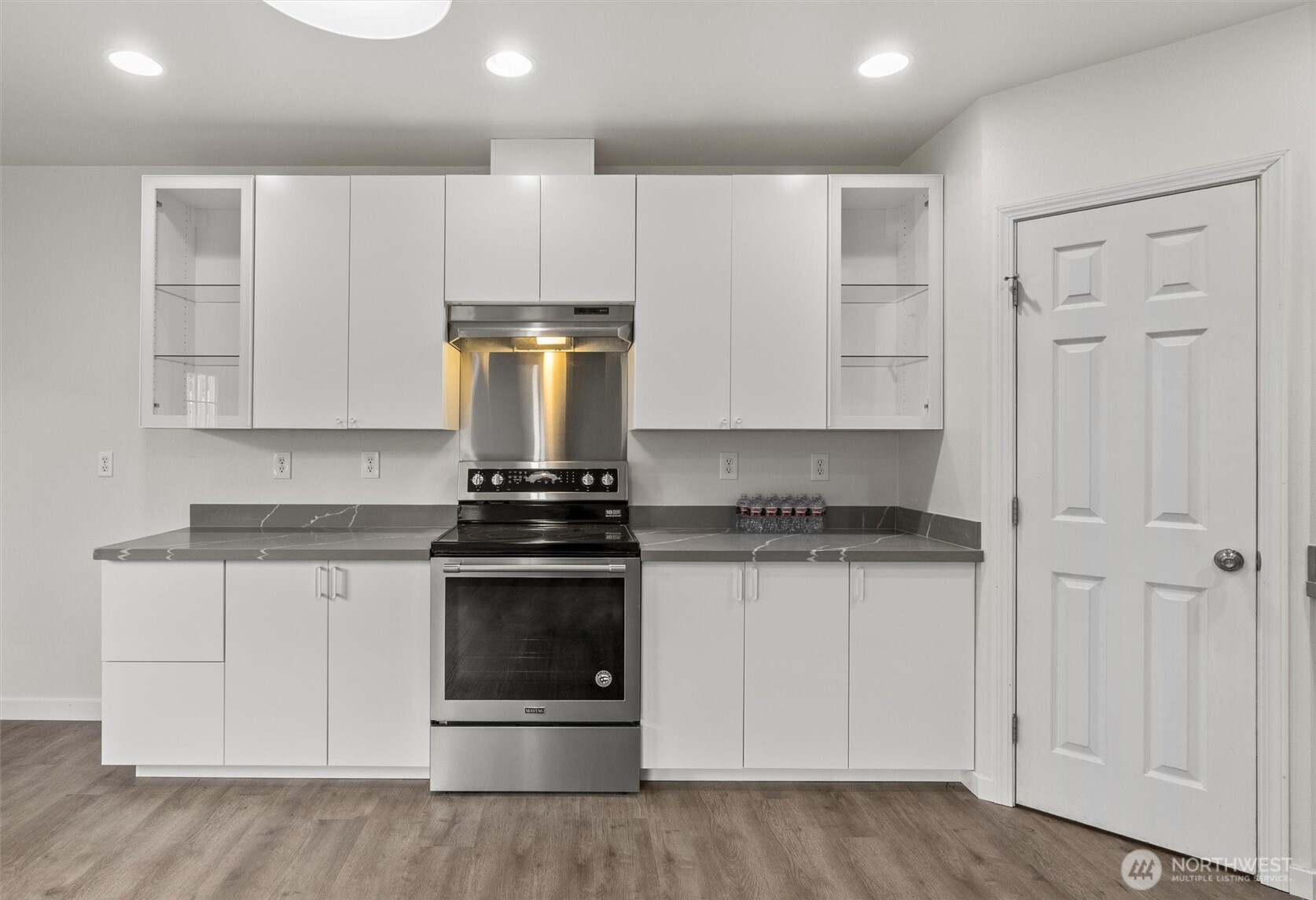 7023 16th Avenue SW, Seattle, WA 98106