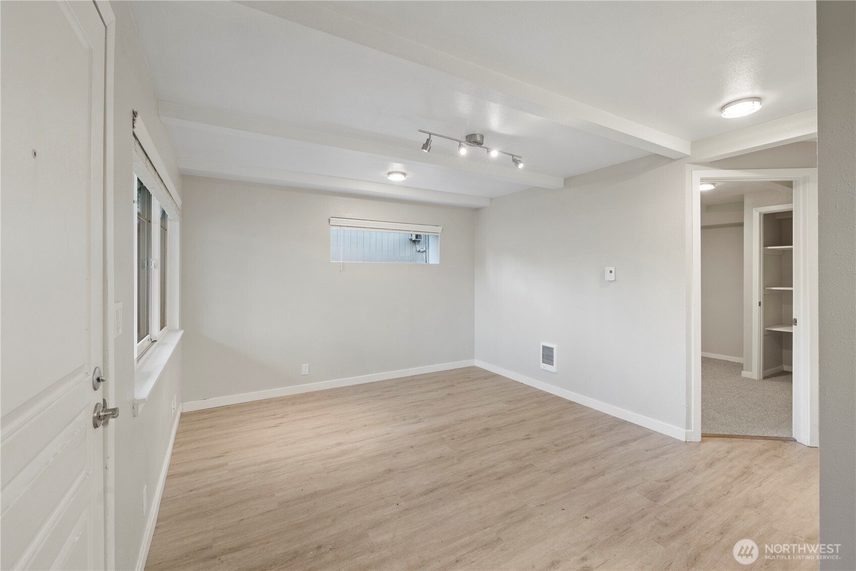 4811 S 252nd Place , Kent, WA 98032