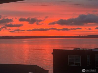 5064 Beach Drive SW, Seattle, WA 98136 - Photo 2