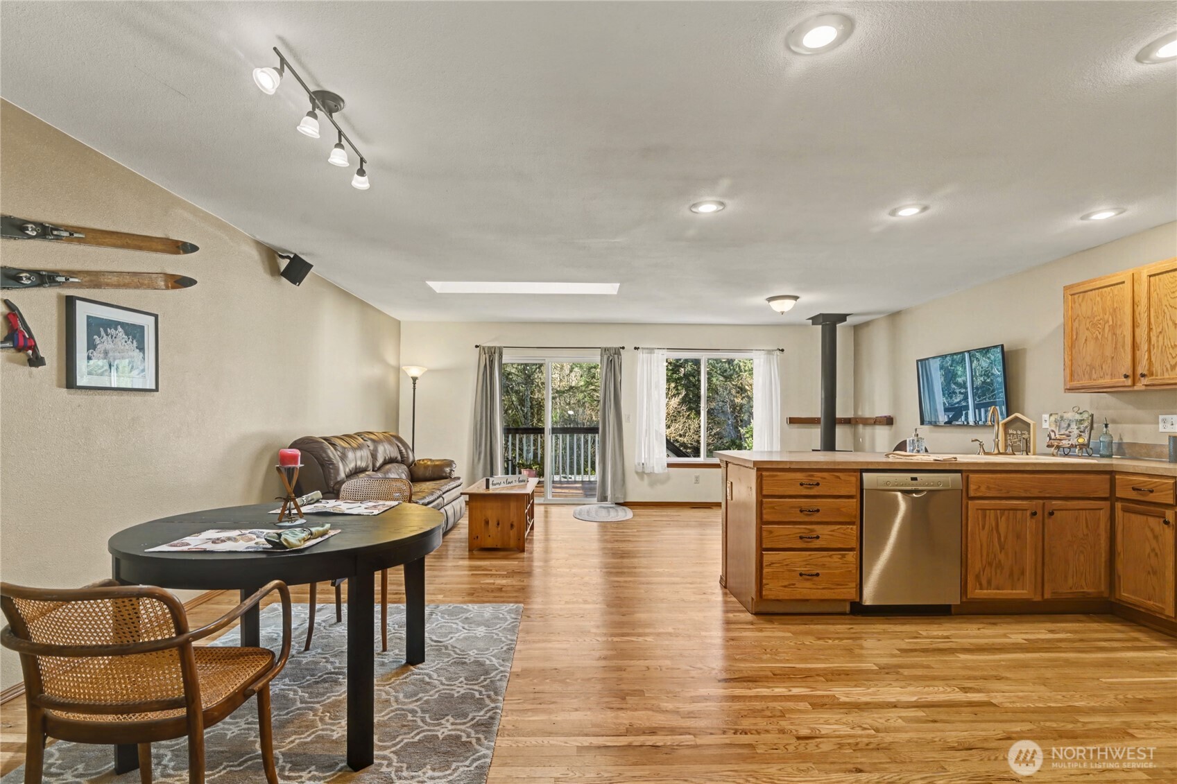 2442 Crestridge Drive NW, Olympia, WA 98502