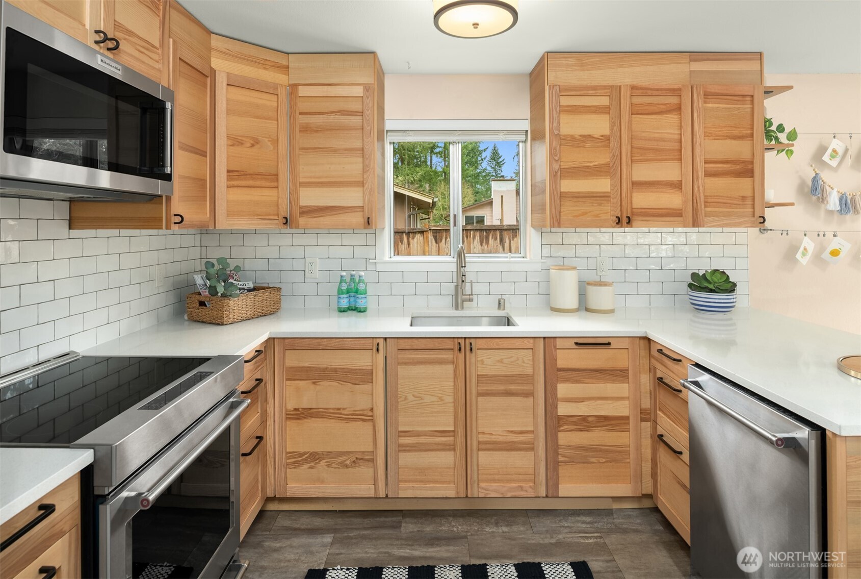 19110 NE 173rd Street , Woodinville, WA 98072