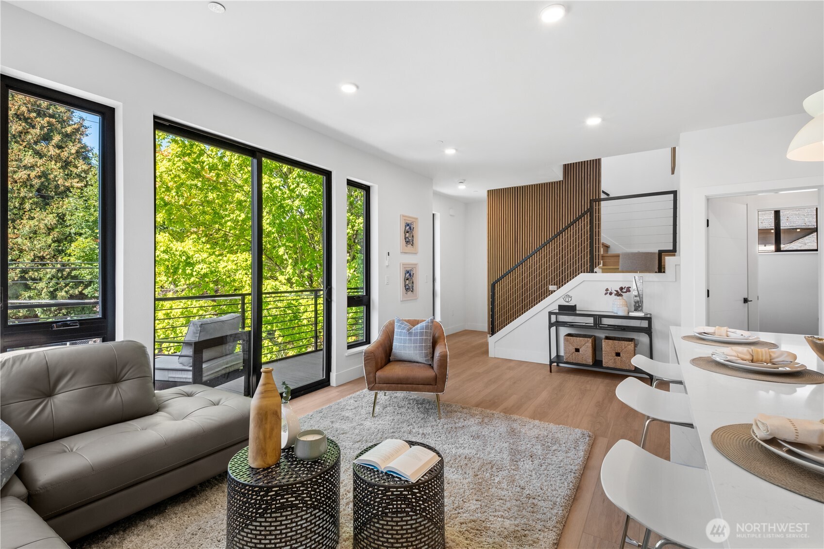 220 21st Avenue E, Seattle, WA 98112