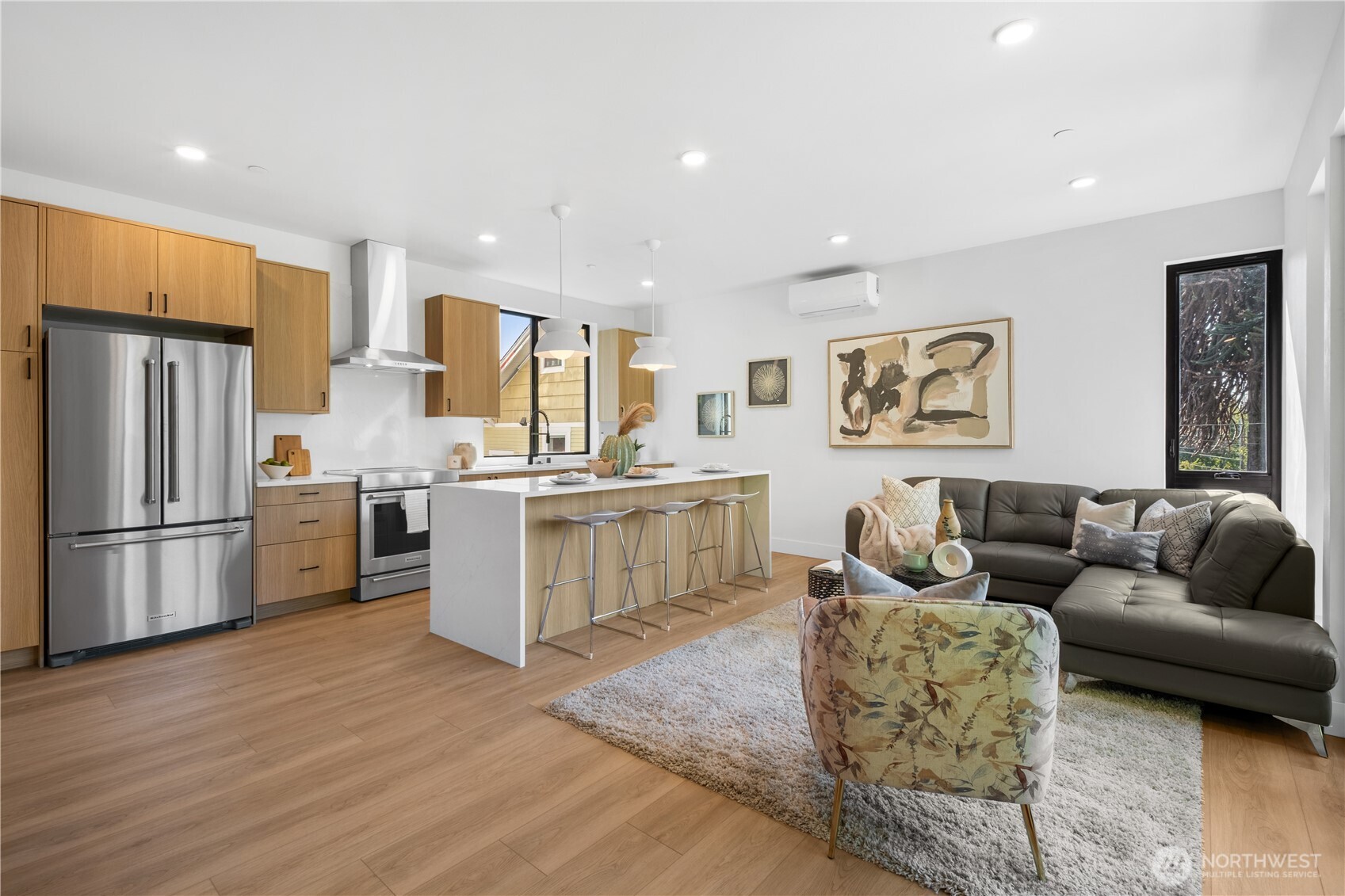 220 21st Avenue E, Seattle, WA 98112