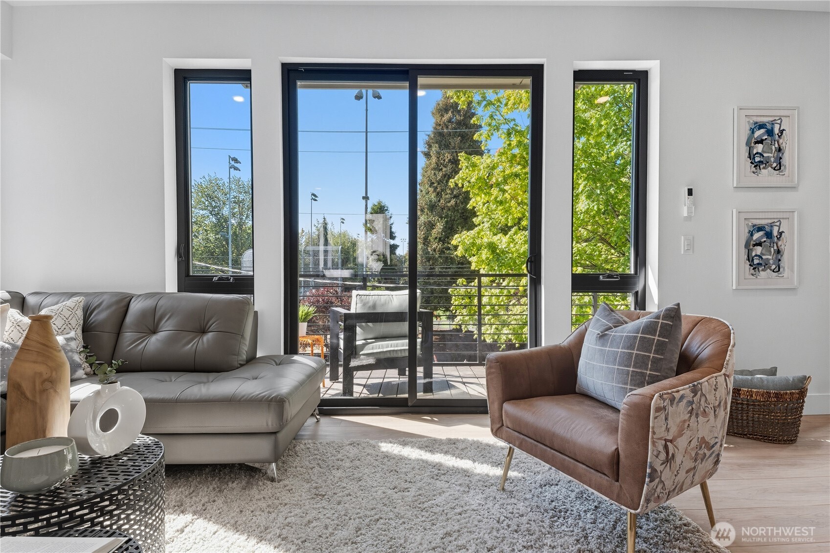 220 21st Avenue E, Seattle, WA 98112