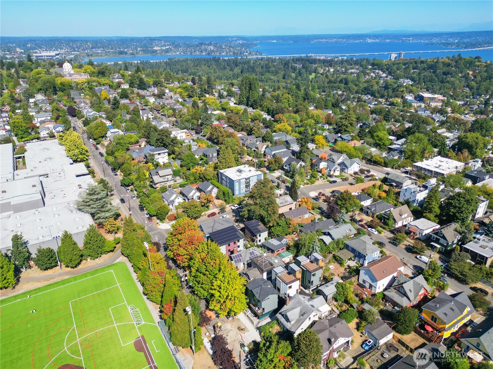 220 21st Avenue E, Seattle, WA 98112