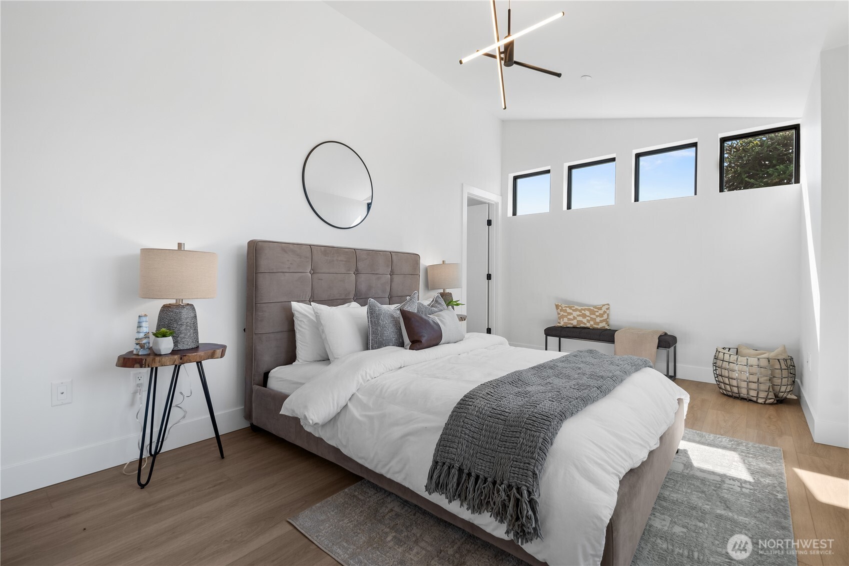 220 21st Avenue E, Seattle, WA 98112