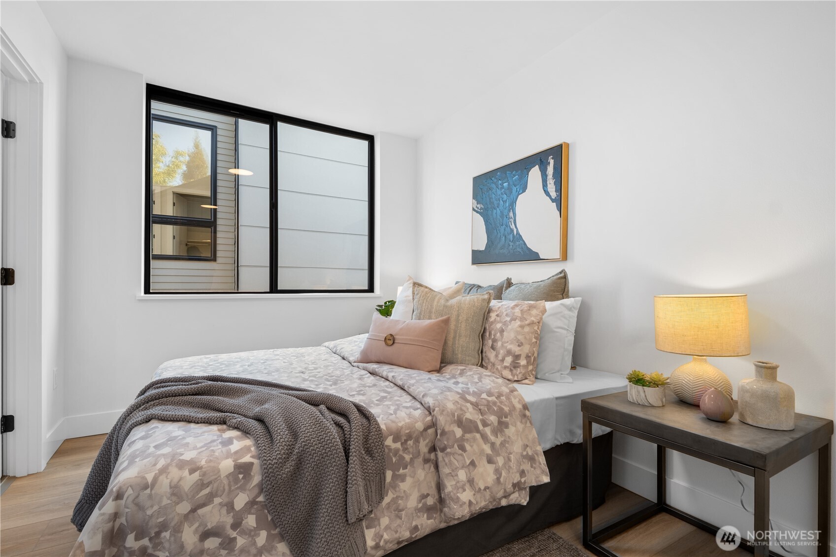 220 21st Avenue E, Seattle, WA 98112