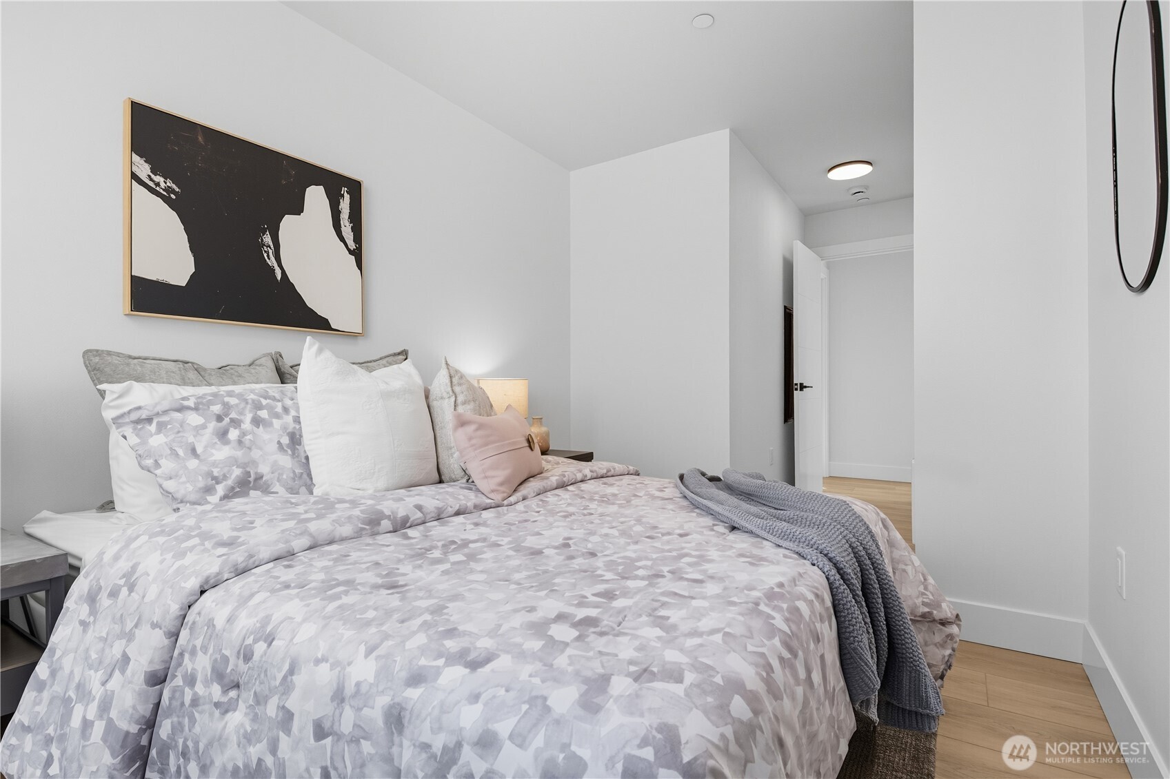 220 21st Avenue E, Seattle, WA 98112