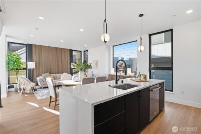 218 21st Avenue E, Seattle, WA 98112 - Photo 13