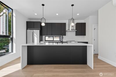 218 21st Avenue E, Seattle, WA 98112 - Photo 16