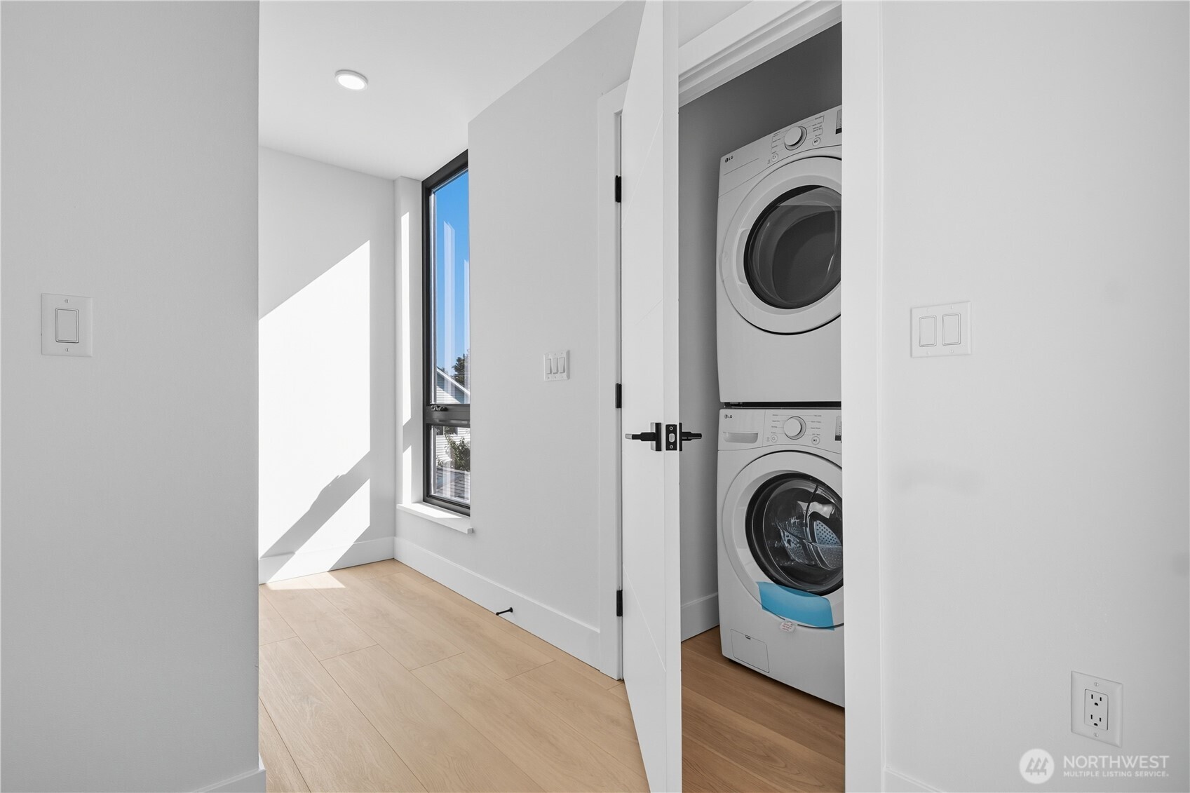 218 21st Avenue E, Seattle, WA 98112