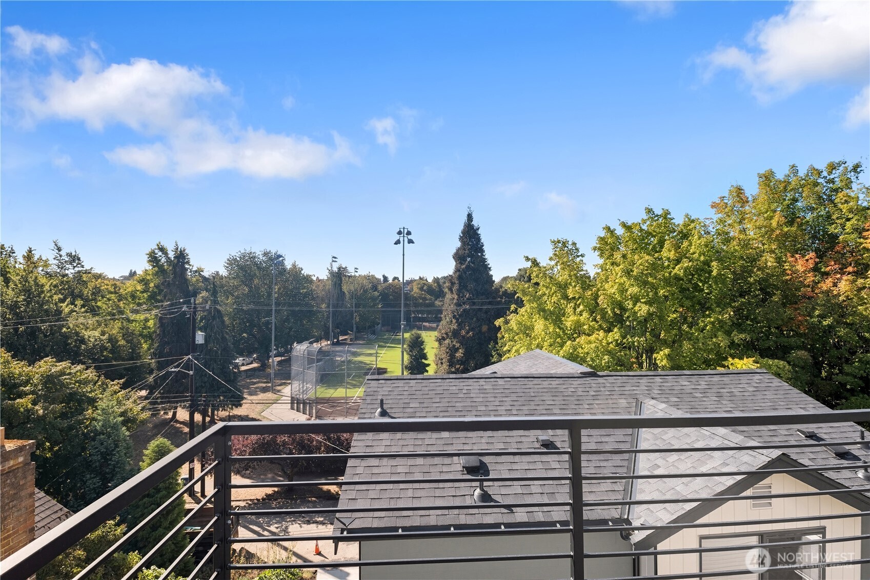 218 21st Avenue E, Seattle, WA 98112