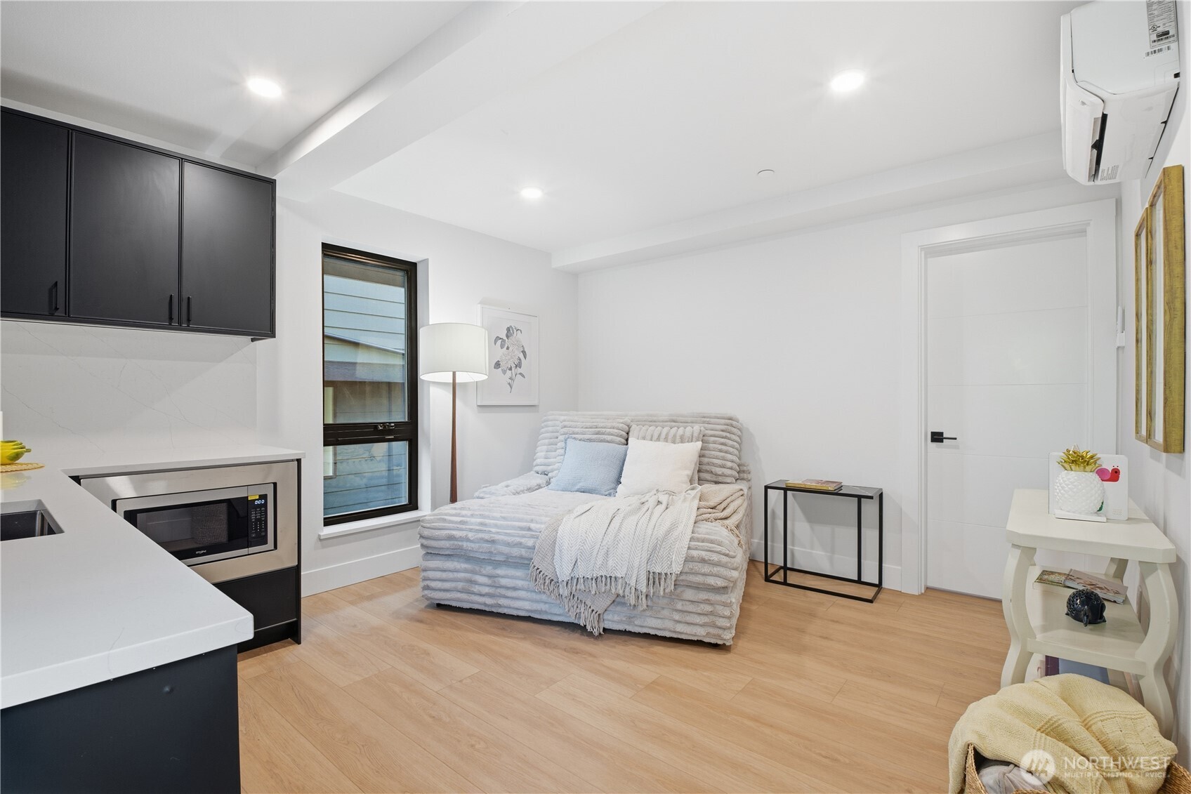 218 21st Avenue E, Seattle, WA 98112