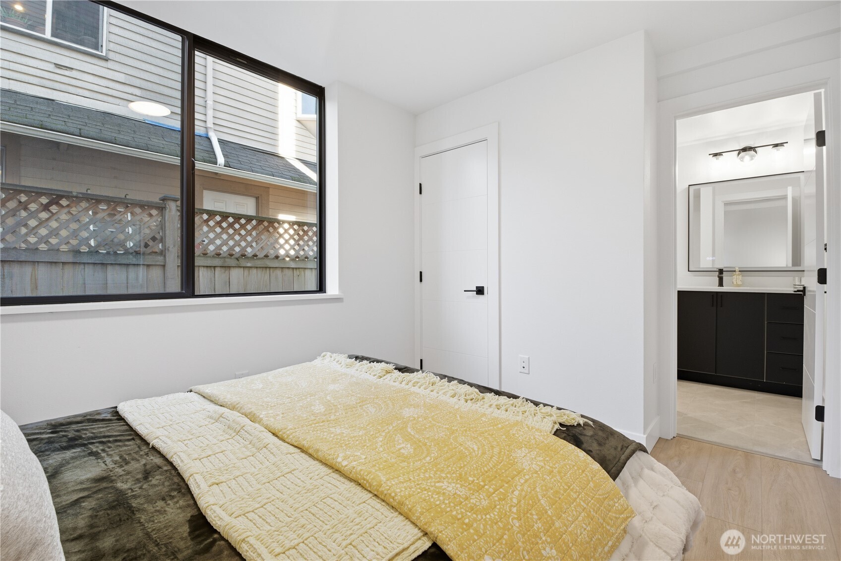 218 21st Avenue E, Seattle, WA 98112