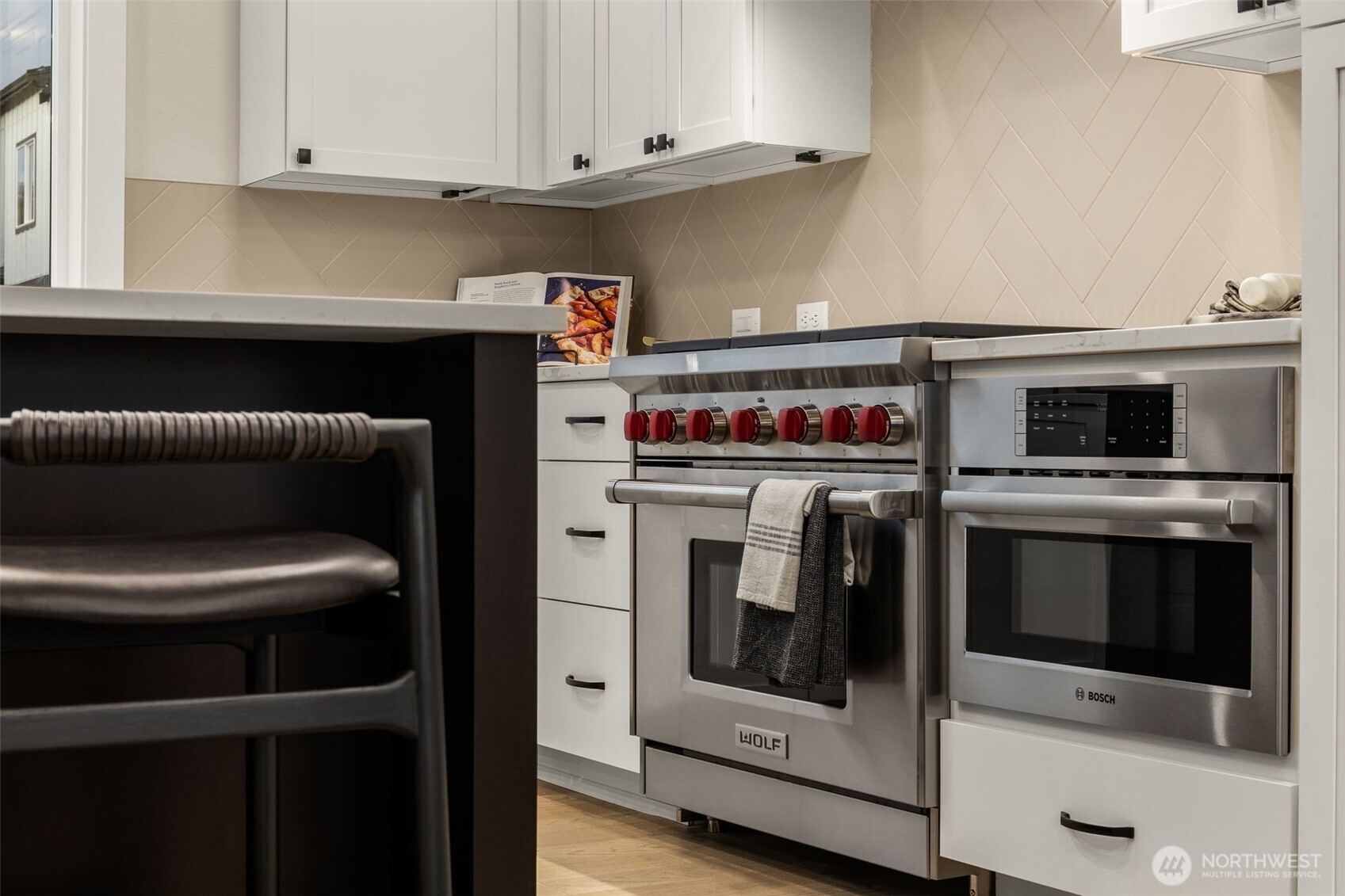 14306 149th Place NE #2, Woodinville, WA 98072