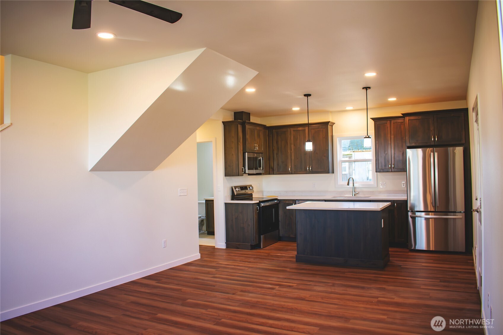 100 D Street , Endicott, WA 99125