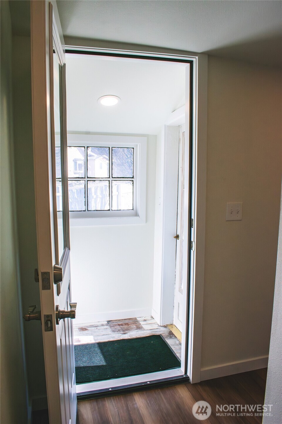 100 D Street , Endicott, WA 99125