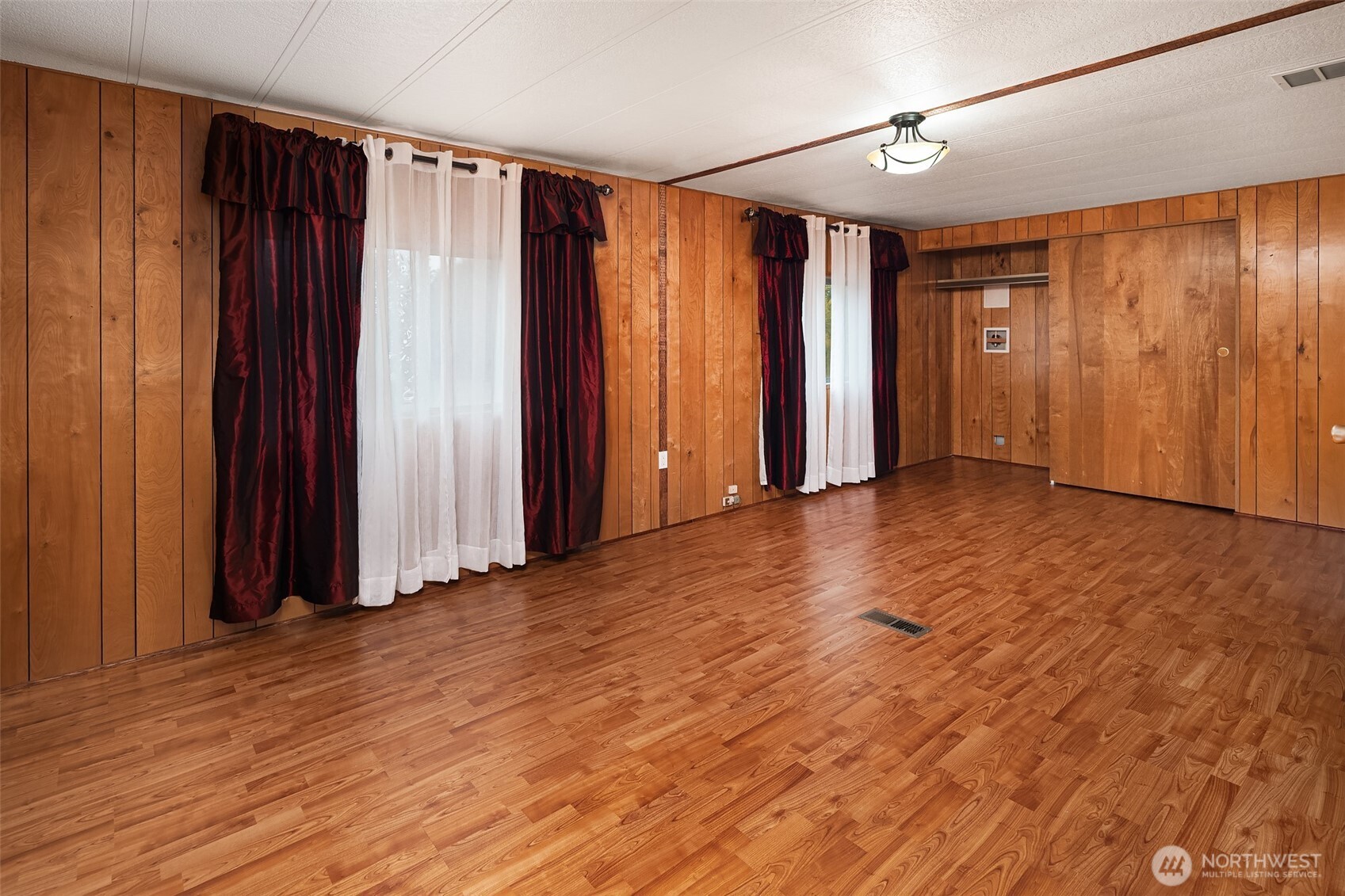 12223 125th Street E #101, Puyallup, WA 98374