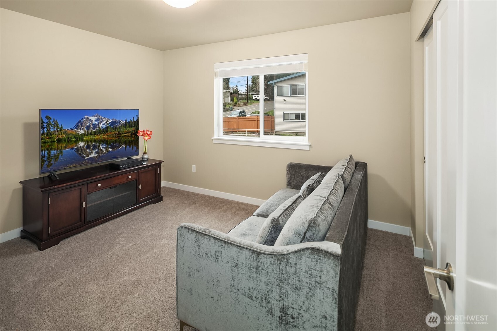 22928 80th Park West , Edmonds, WA 98026