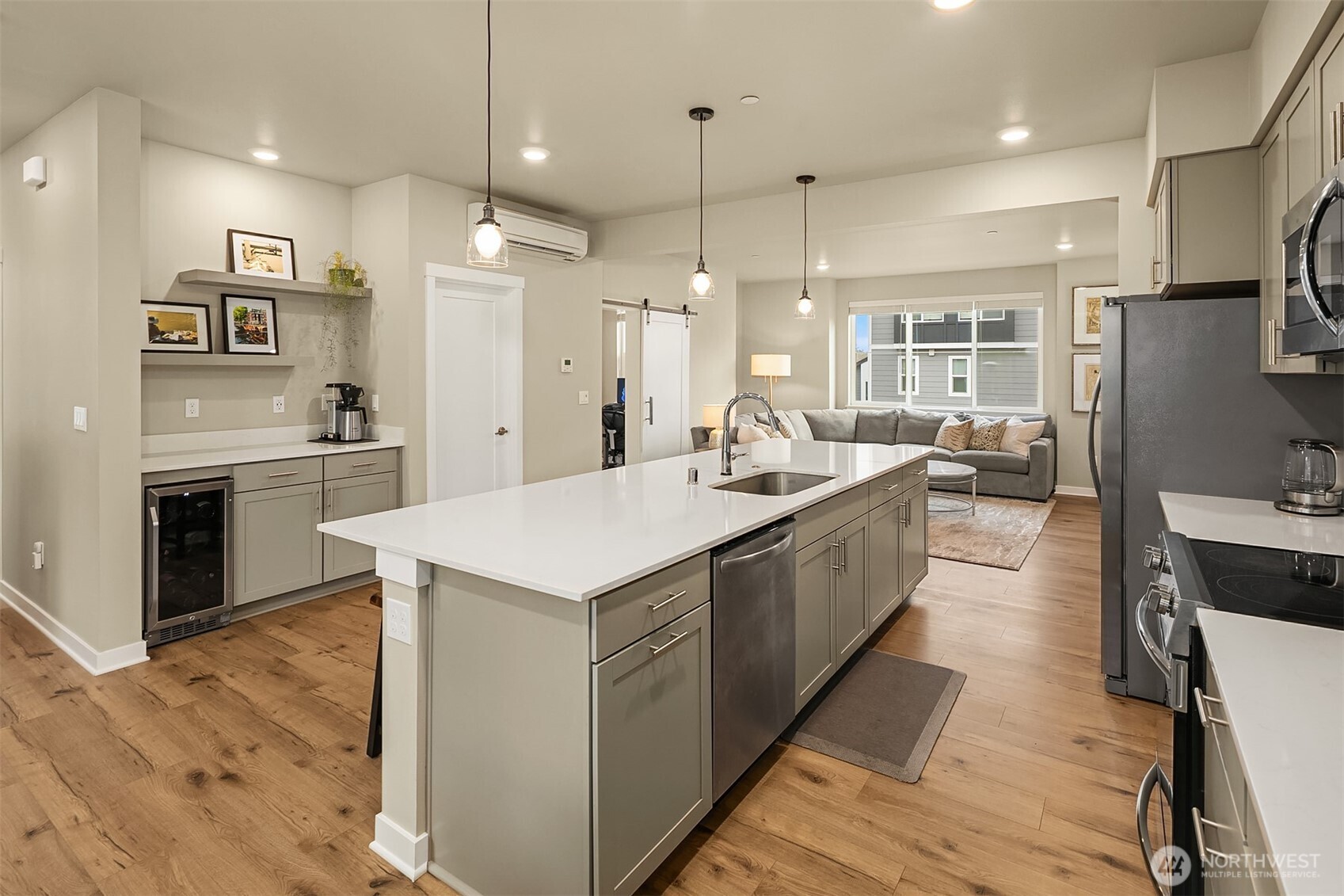 22928 80th Park West , Edmonds, WA 98026