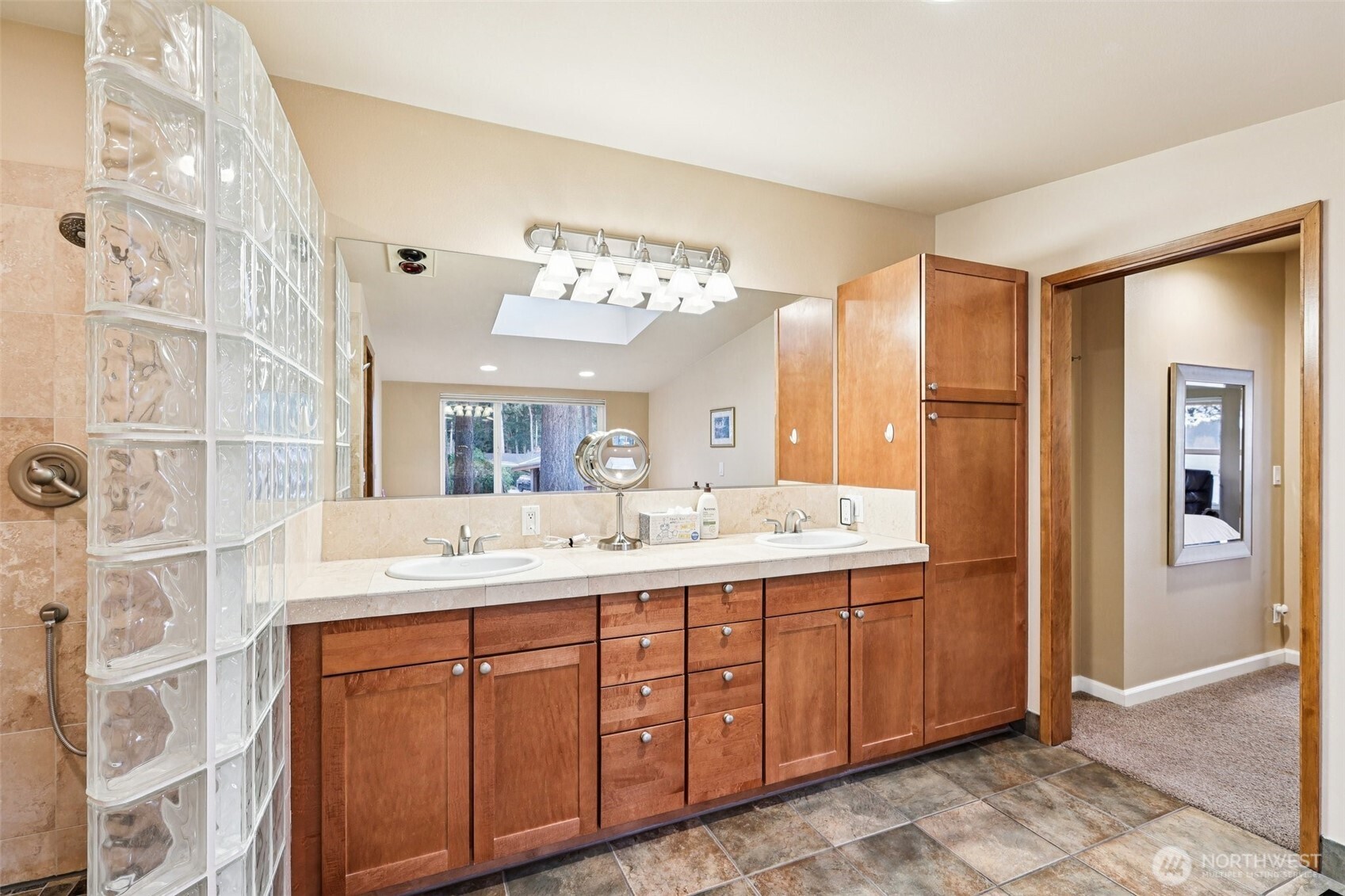 17340 Golden View Avenue , La Conner, WA 98257