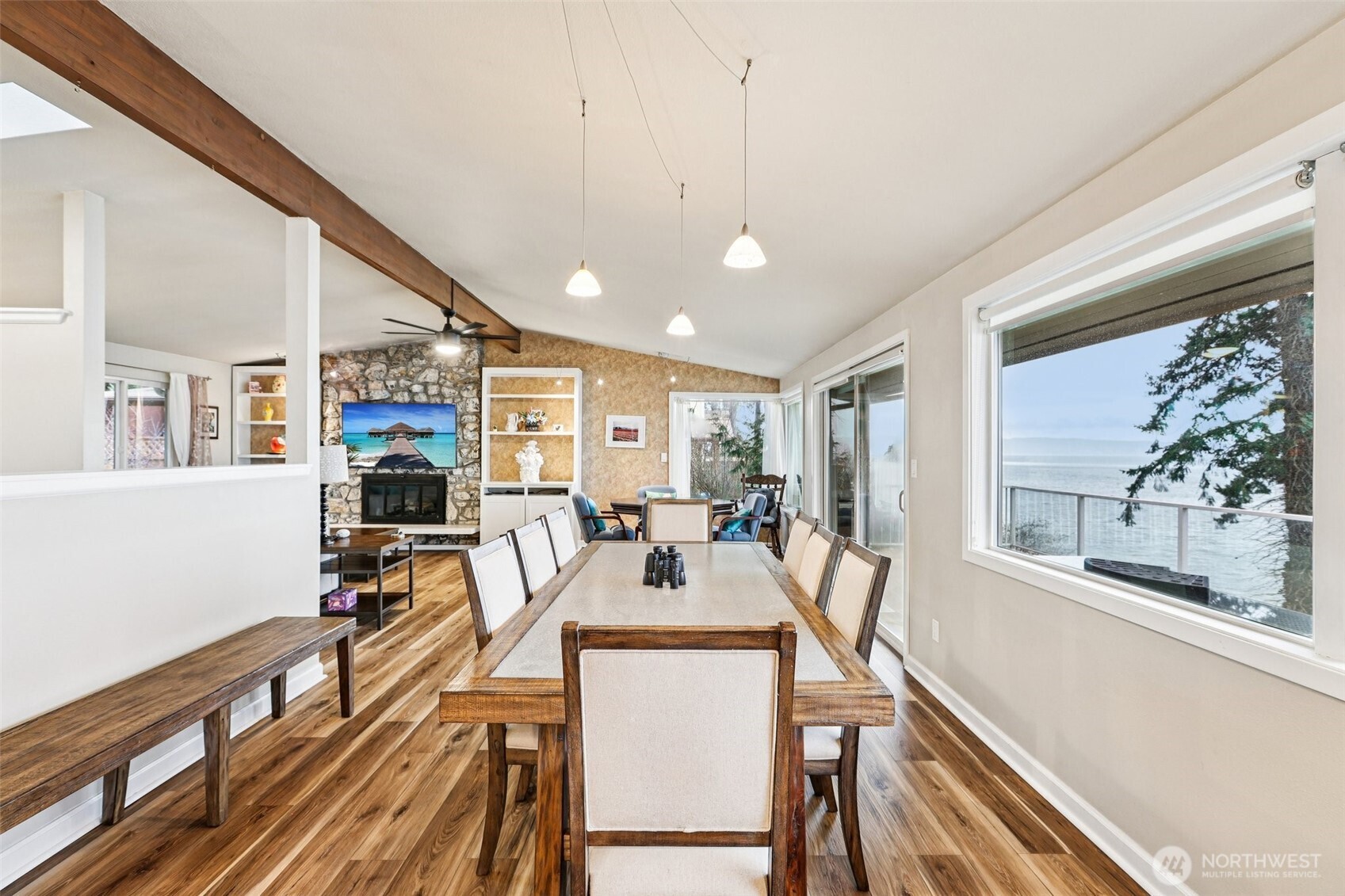 17340 Golden View Avenue , La Conner, WA 98257