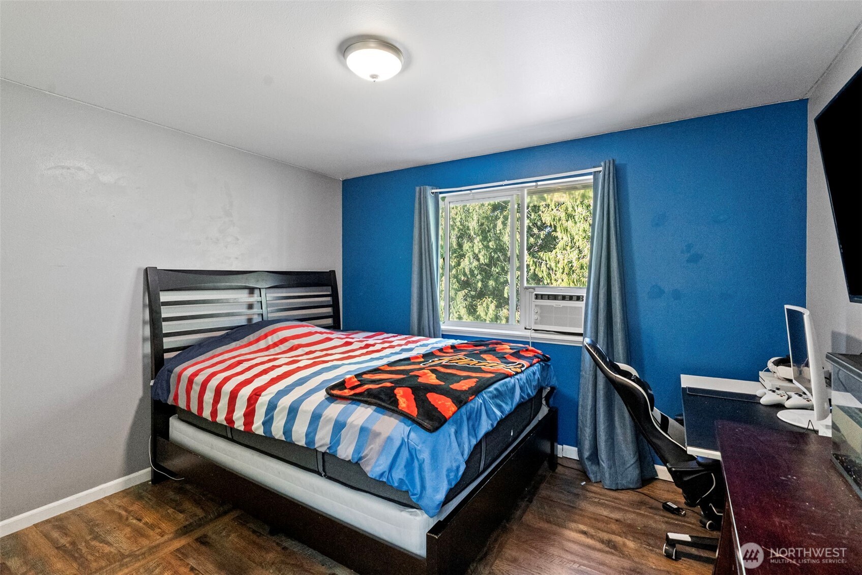 4844 NW Walgren Drive , Silverdale, WA 98383