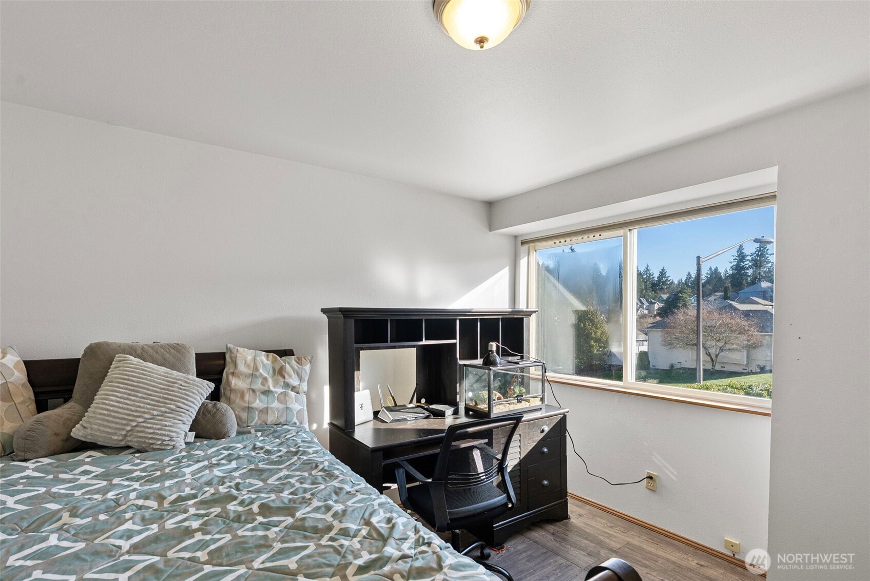 4844 NW Walgren Drive , Silverdale, WA 98383