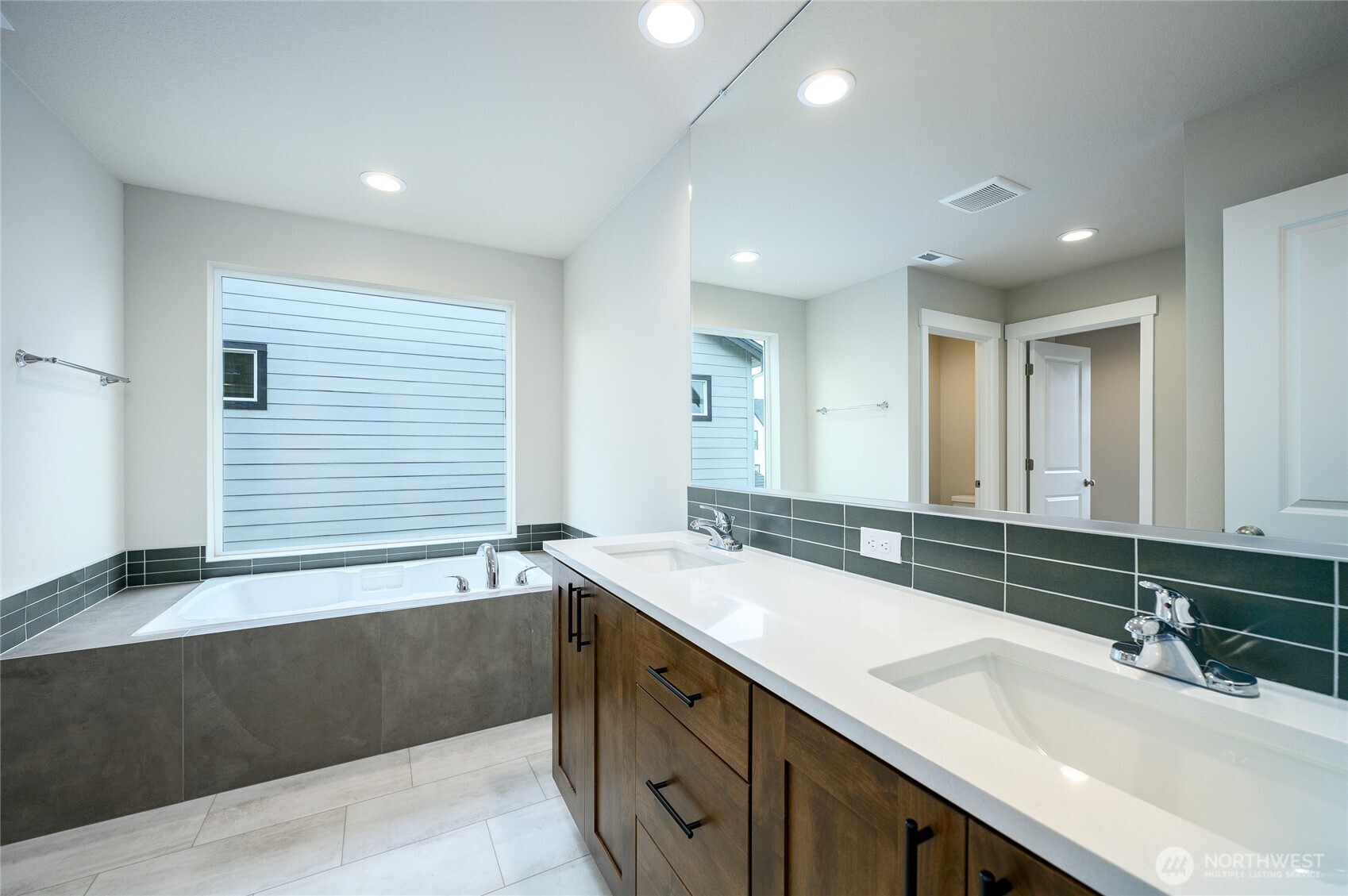 14516 204th Avenue E #895, Bonney Lake, WA 98391