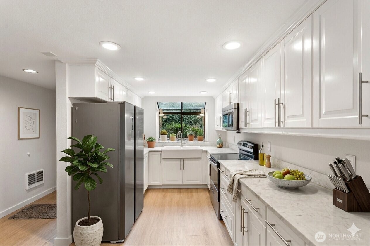 19805 15th Avenue NE #3, Shoreline, WA 98155