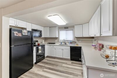 525 138th Street E, Tacoma, WA 98445 - Photo 17