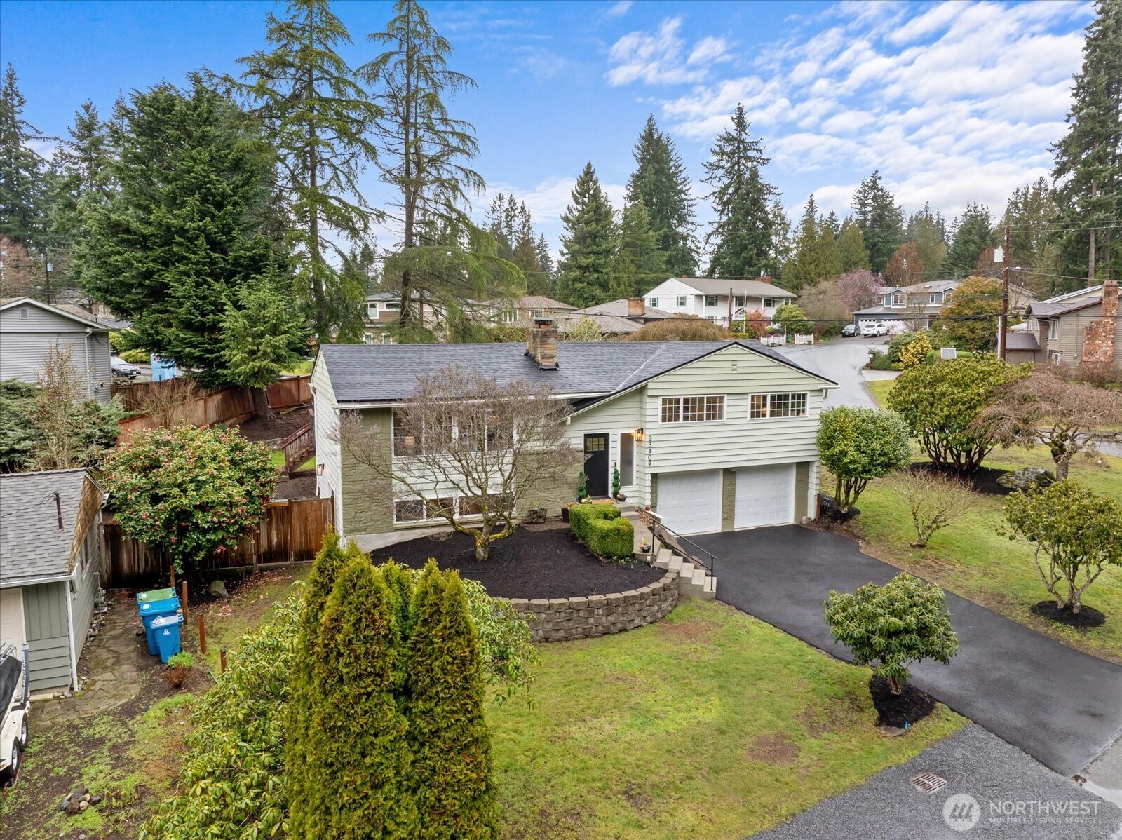 23409 94 Place W, Edmonds, WA 98020