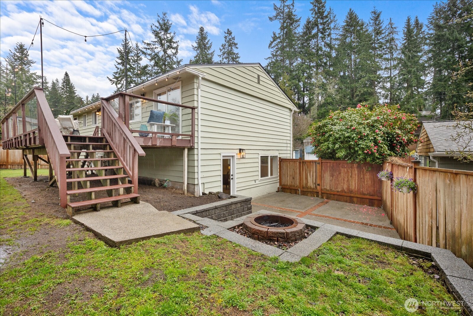 23409 94 Place W, Edmonds, WA 98020