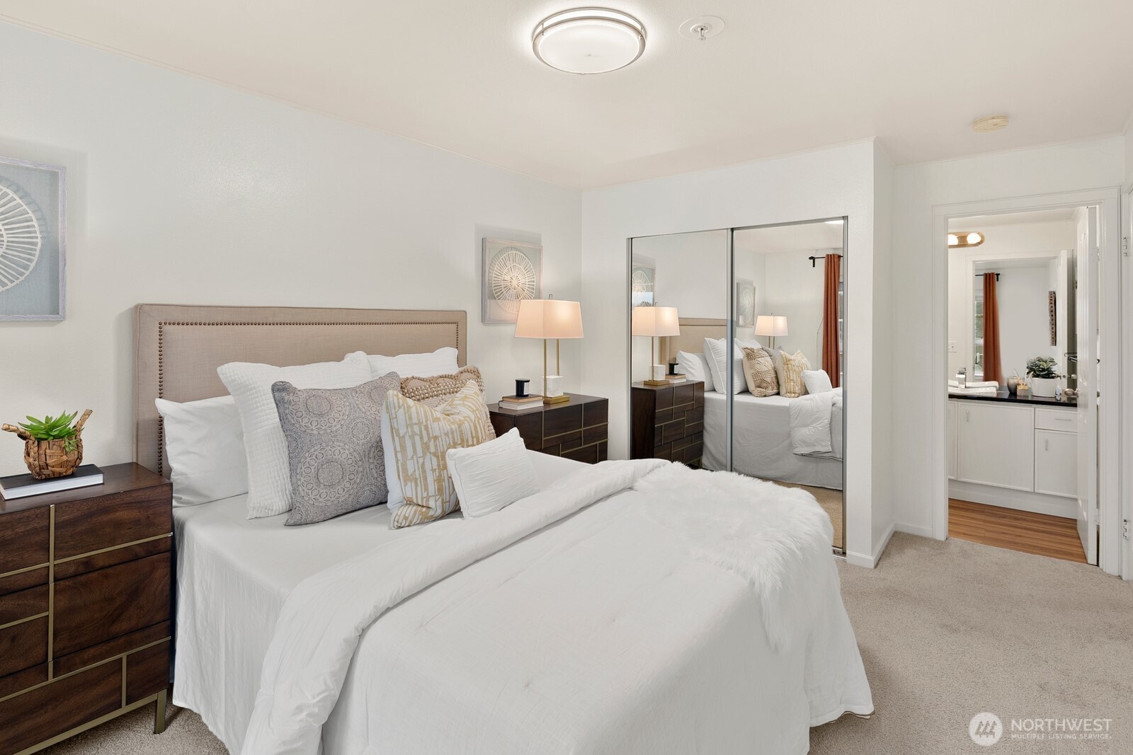 1504 Aurora Avenue N #311, Seattle, WA 98109