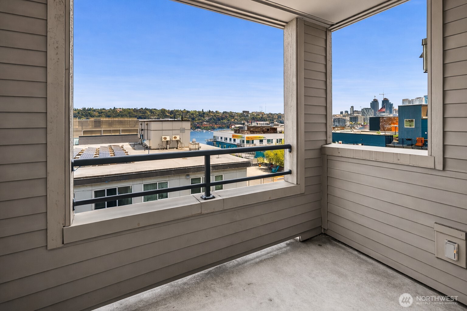1504 Aurora Avenue N #311, Seattle, WA 98109