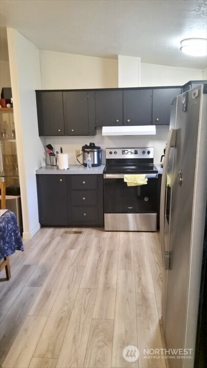 3333 228th Street SE #23, Bothell, WA 98021-8952